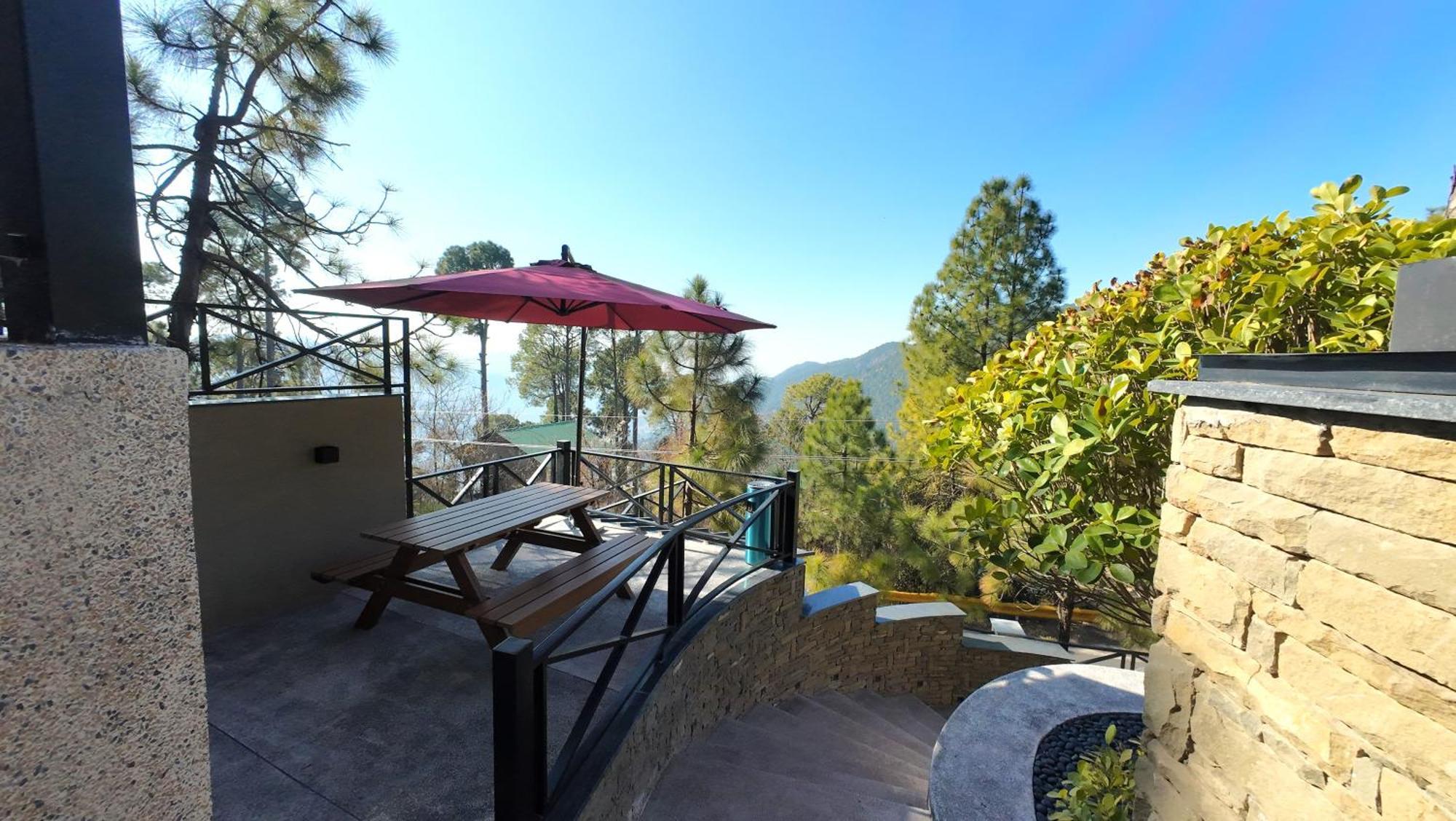 Le' Nest Residences Patriata Exterior photo